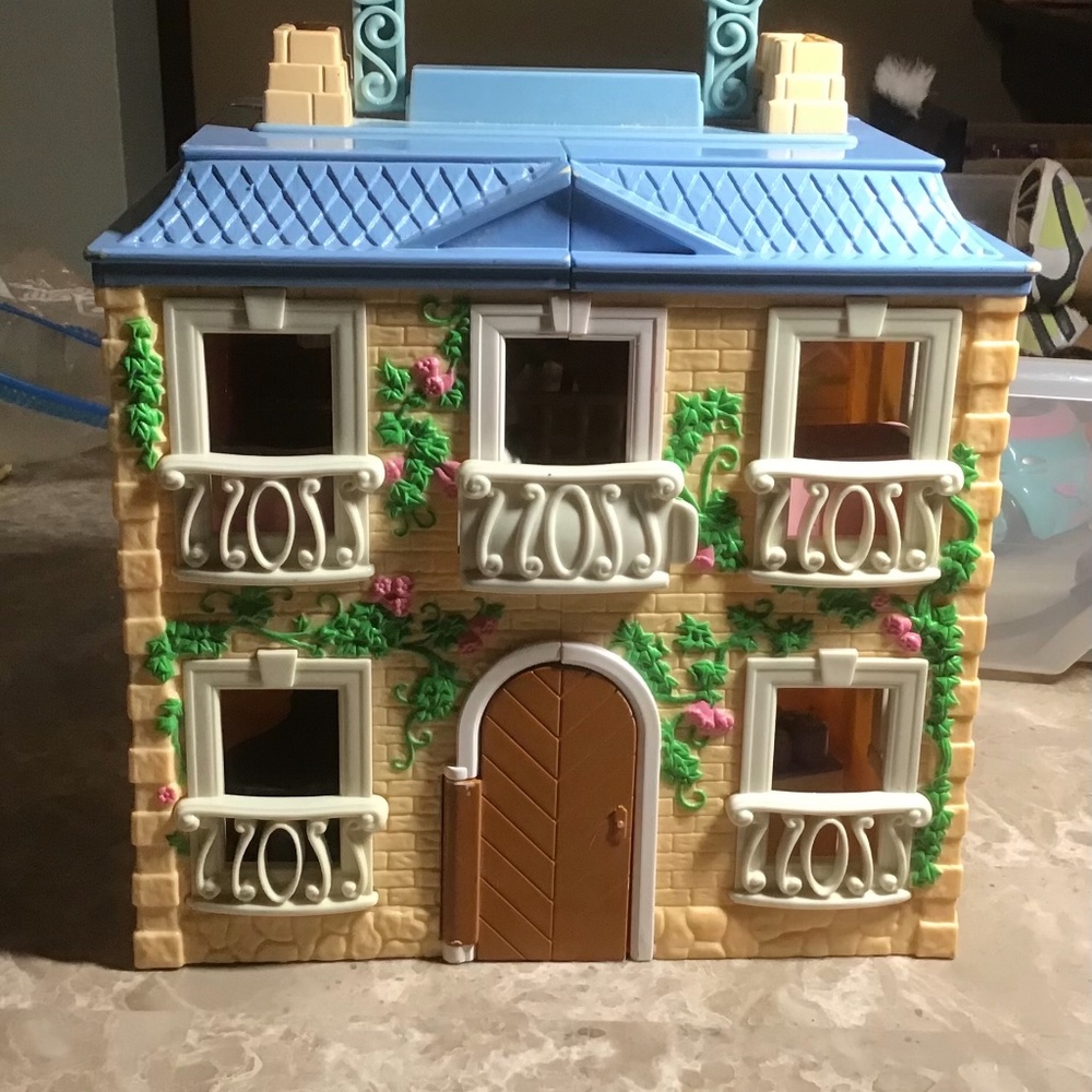 RARE!! MADELINE (POLLYPOCKET) full DOLL HOUSE BY LEARNING CURVE